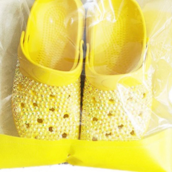 Yellow Bling Rhinestone Crystal Slip On Croclike Slides Rubber Clogs Shoes - Picture 4 of 4